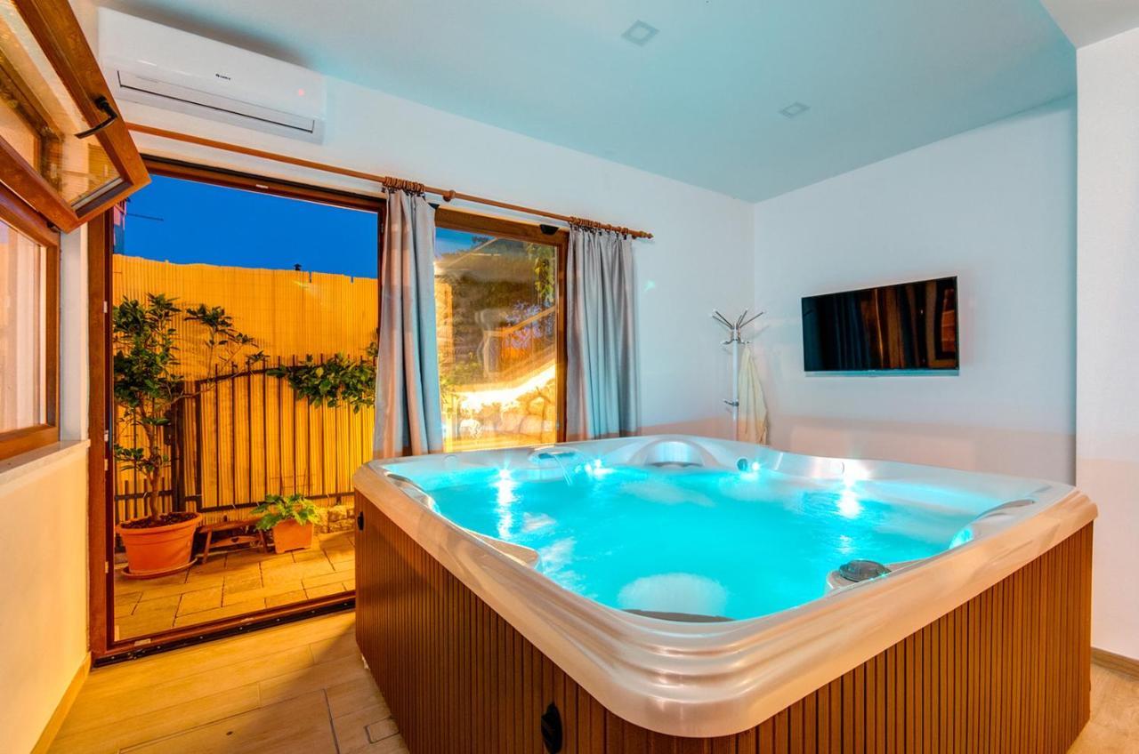 בריביר Villa Valentina - Private Pool 10X5, Whirpool And Sea View מראה חיצוני תמונה